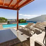 3 Bedroom With Pool And Jacuzzi Будинок відпочинку