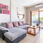 3 Bedroom With Pool And Jacuzzi Будинок відпочинку *