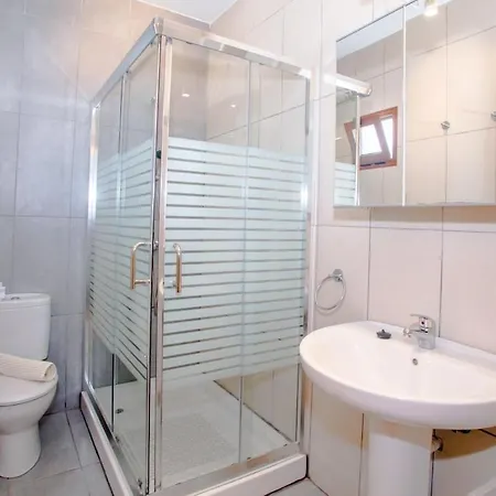 3 Bedroom With Pool And Jacuzzi * Плайя-Бланка
