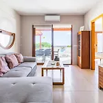 Holiday home 3 Bedroom With Pool And Jacuzzi *