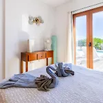 Holiday home 3 Bedroom With Pool And Jacuzzi *