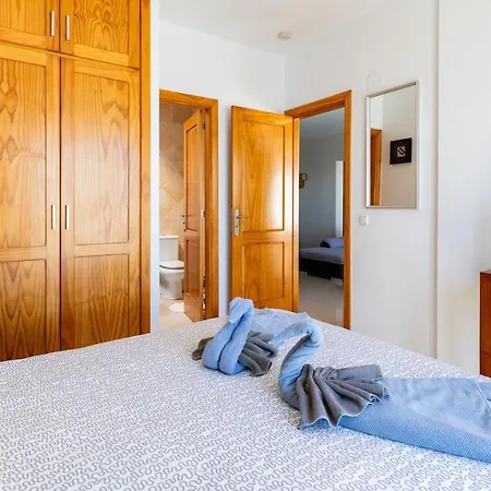 3 Bedroom With Pool And Jacuzzi Dom wakacyjny *