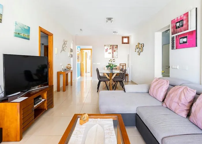 3 Bedroom With Pool And Jacuzzi