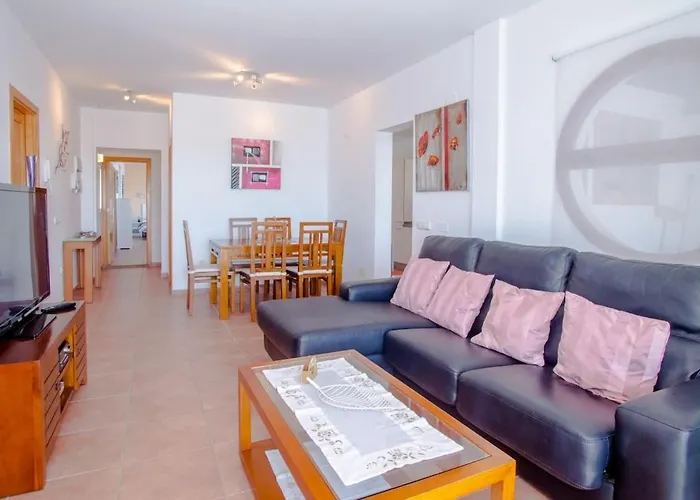 3 Bedroom With Pool And Jacuzzi Casa de Férias Playa Blanca (Lanzarote)